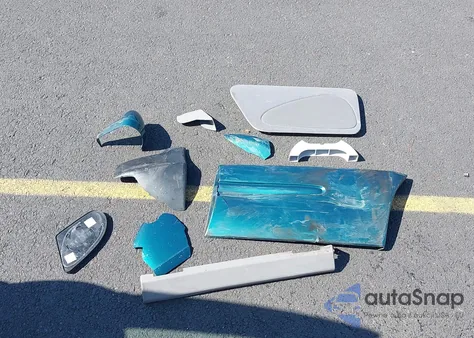 1997 Ford Thunderbird Lx z USA, uszkodzony, nr VIN 1FALP62W5VH140122